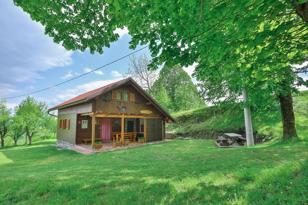 Holiday Home Trzan Josipdol Eksteriør billede