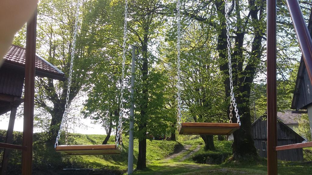 Holiday Home Trzan Josipdol Eksteriør billede